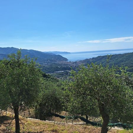 Sea-View Retreat - Pool, Tavern, Fireplace Villa Rapallo Exterior photo